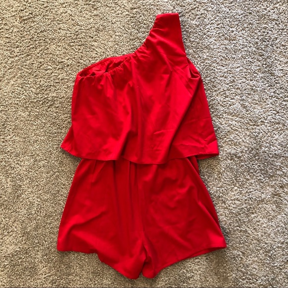 New Plumberry One-Shoulder Romper - Picture 5 of 8